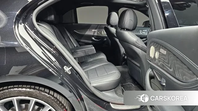 Mercedes-Benz E-Class W213 2022 Черный из Кореи, фото 3