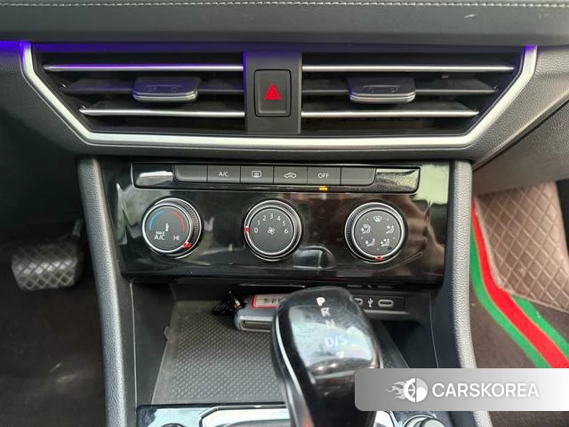 Volkswagen Sagitar 2023 Белый из Китая, фото 3