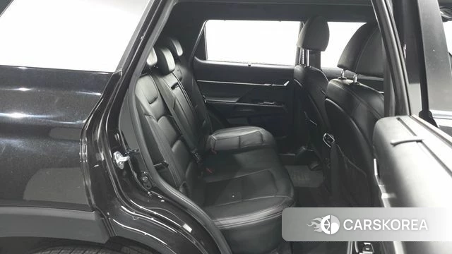 Ssangyong Torres 2023 Черный из Кореи, фото 3