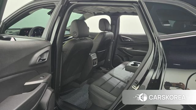 Chevrolet (GM Daewoo) Trax Crossover 2024 Черный из Кореи, фото 3