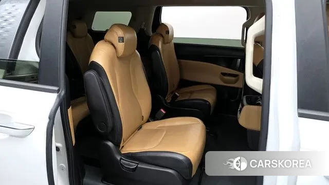 Kia Carnival 4th generation 2023 Белый из Кореи, фото 3