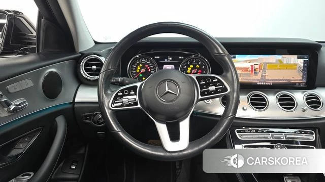 Mercedes-Benz E-Class W213 2019 Черный из Кореи, фото 3