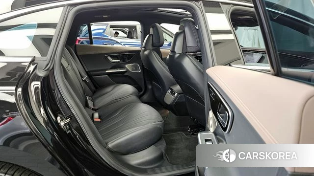 Mercedes-Benz EQE V295 2023 Черный из Кореи, фото 3