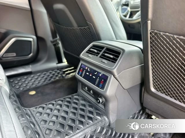 Audi A6L 2023 Черный из Китая, фото 3