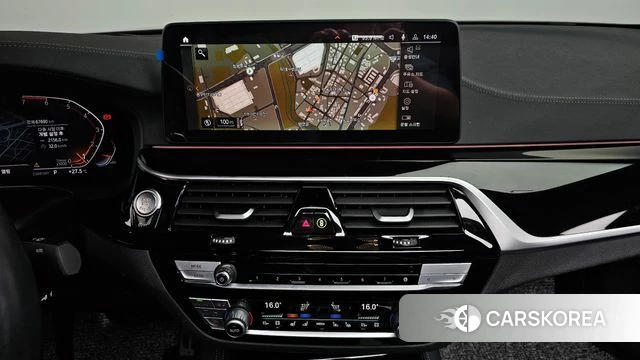 BMW 5 Series (G30) 2022 Черный из Кореи, фото 3