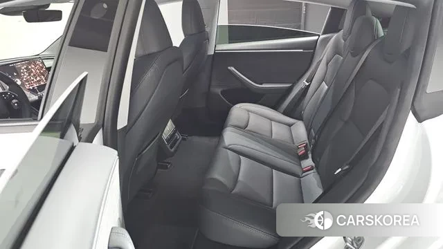 Tesla Model 3 2025 Белый из Кореи, фото 3