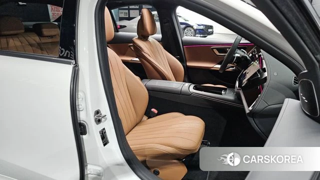 Mercedes-Benz E-Class W214 2025 Белый из Кореи, фото 3