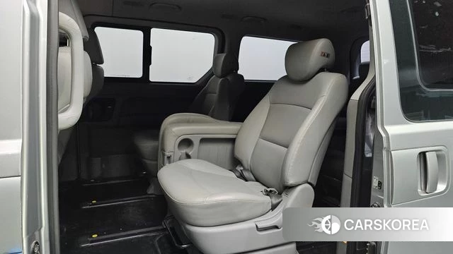 Hyundai The New Grand Starex 2019 Серебряный из Кореи, фото 3