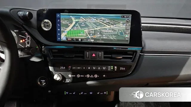 Lexus ES300h 7th generation 2024 Серебристо-серый из Кореи, фото 3