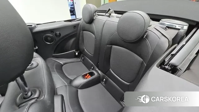 Mini Cooper Convertible 2020 Черный из Кореи, фото 3