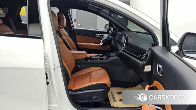 Kia Sportage 5th Generation Hybrid 2024 Белый из Кореи, фото 3