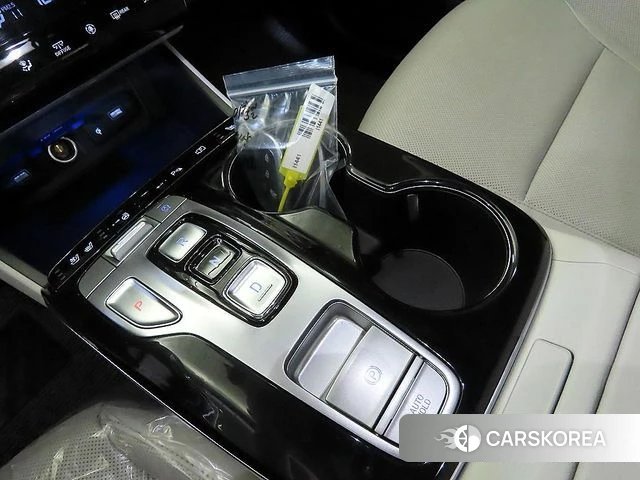 Hyundai Tucson (NX4) 2023 Серебристо-серый из Кореи, фото 3
