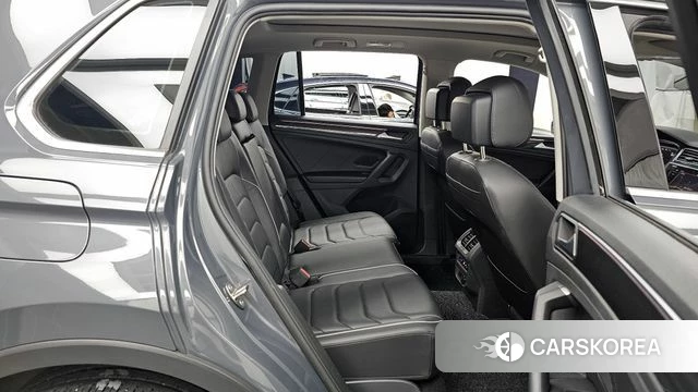 Volkswagen Tiguan second Generation 2022 Серый из Кореи, фото 3