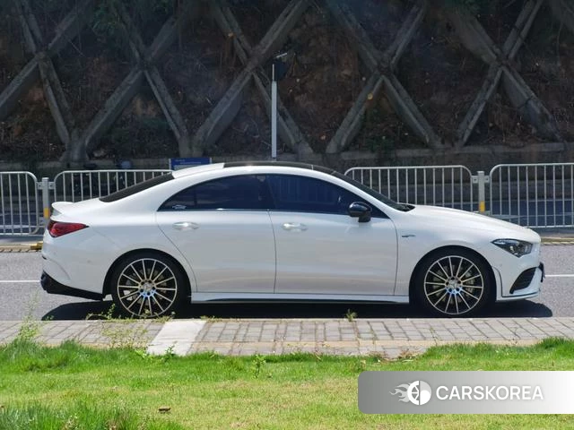 Mercedes-Benz CLA AMG 2023 Белый из Китая, фото 3
