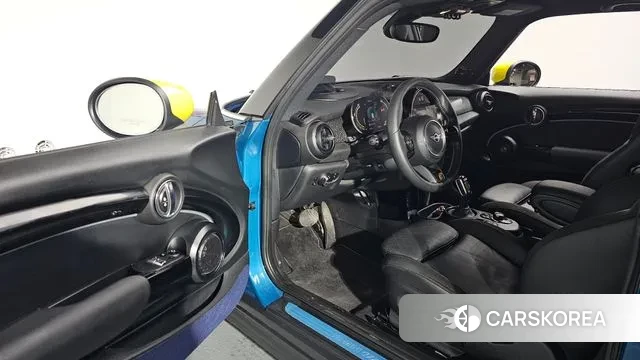 Mini Cooper Electric id 2915123 из Кореи 3