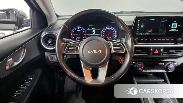 Kia The New K3 2nd generation 2022 Черный из Кореи, фото 3