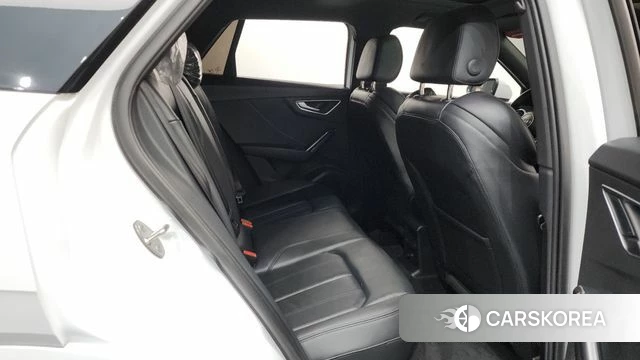 Audi Q2 2023 Белый из Кореи, фото 3