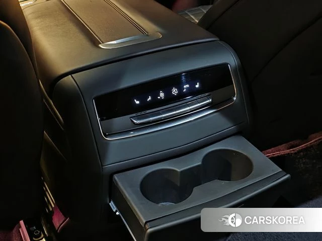 Cadillac Escalade 5th Generation 2022 Черный из Кореи, фото 3