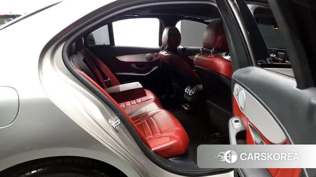 Mercedes-Benz C-Class W205 2019 Песочный из Кореи, фото 3