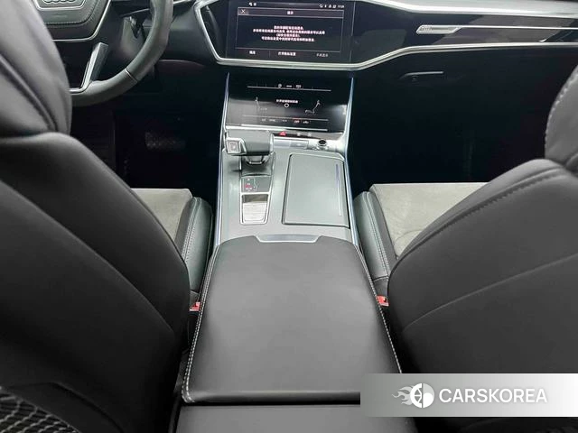 Audi A6L 2022 Черный из Китая, фото 3
