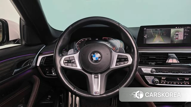 BMW 5 Series (G30) 2019 Белый из Кореи, фото 3