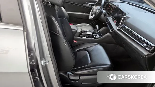Kia Sportage 5th Generation 2023 Серебряный из Кореи, фото 3