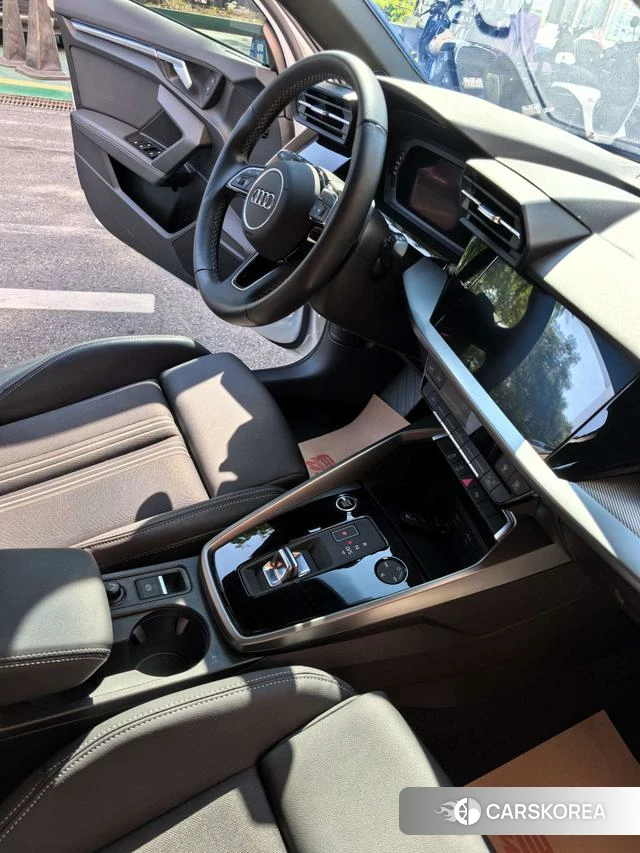 Audi A3 2023 Белый из Китая, фото 3
