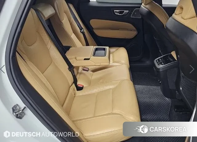 Volvo XC60 second Generation 2018 Черный из Кореи, фото 3