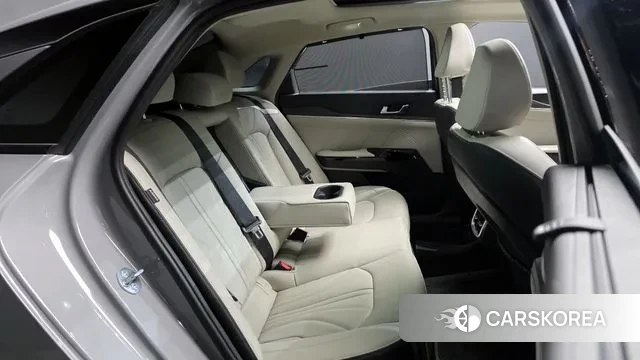 Kia The New K5 3rd generation 2024 Серебристо-серый из Кореи, фото 3