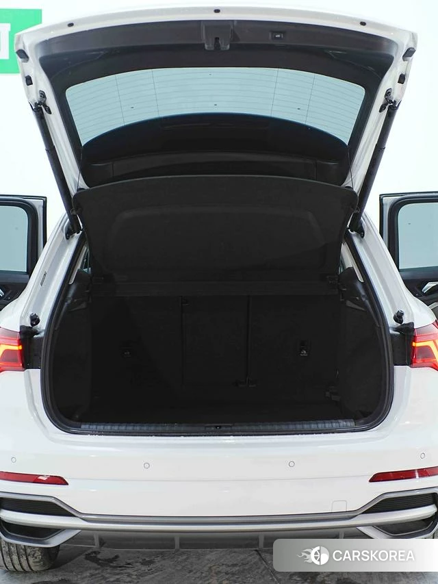 Audi Q3 2023 Белый из Китая, фото 3