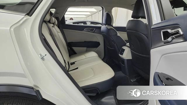 Kia Sportage 5th Generation 2024 Белый из Кореи, фото 3