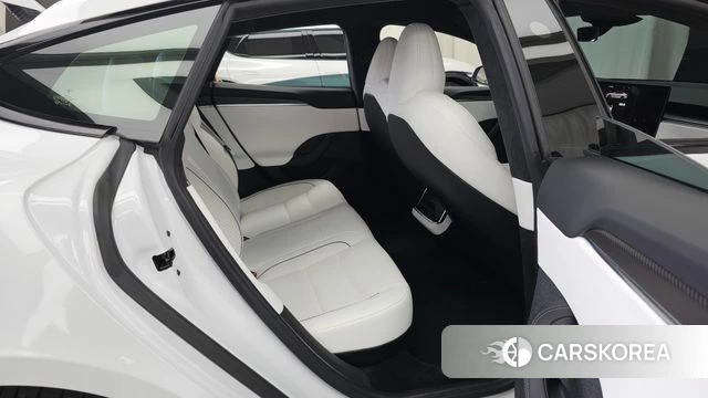 Tesla Model S 2023 Белый из Кореи, фото 3