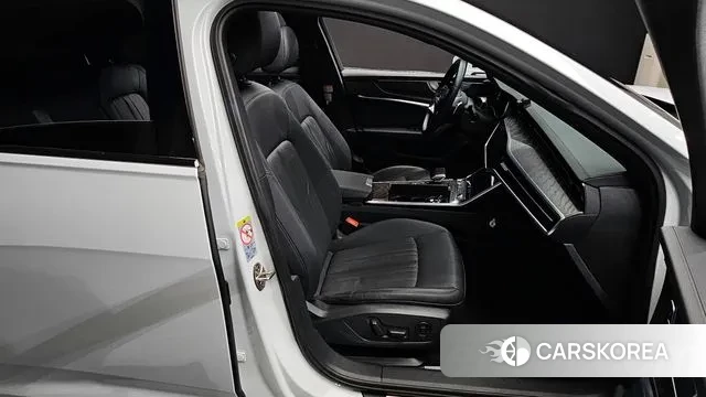 Audi A6 (C8) 2021 Белый из Кореи, фото 3