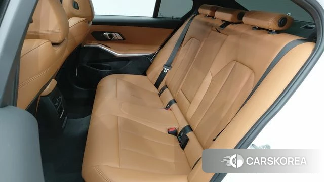 BMW 3 Series (G20) 2022 Белый из Кореи, фото 3