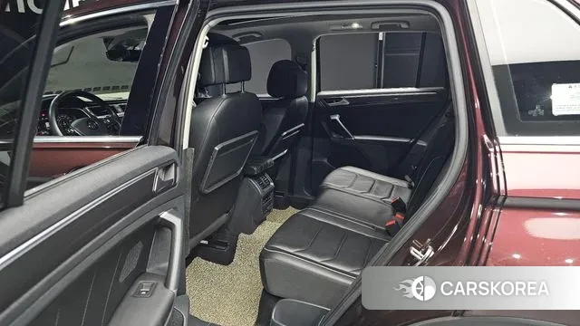 Volkswagen Tiguan second Generation 2018 Фиолетовый из Кореи, фото 3