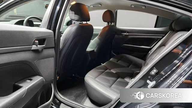 Hyundai Avante AD 2018 Черный из Кореи, фото 3
