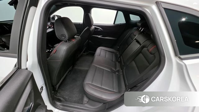 Chevrolet (GM Daewoo) Trax Crossover 2023 Белый из Кореи, фото 3