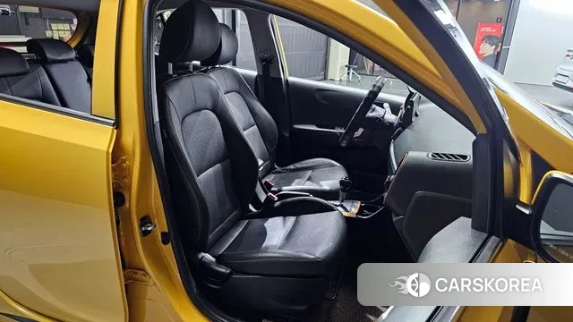 Kia Morning Urban (JA) 2020 Желтый из Кореи, фото 3