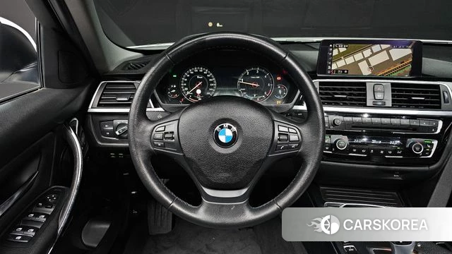 BMW 3 Series (F30) 2018 Белый из Кореи, фото 3