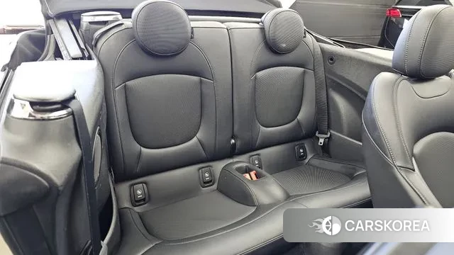 Mini Cooper Convertible 2022 Жемчужный цвет из Кореи, фото 3