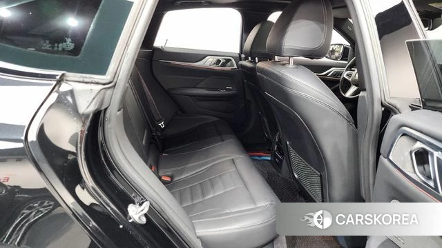 BMW i4 2022 Черный из Кореи, фото 3