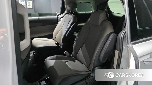 Kia The New Carnival 4th Generation 2025 Белый из Кореи, фото 3