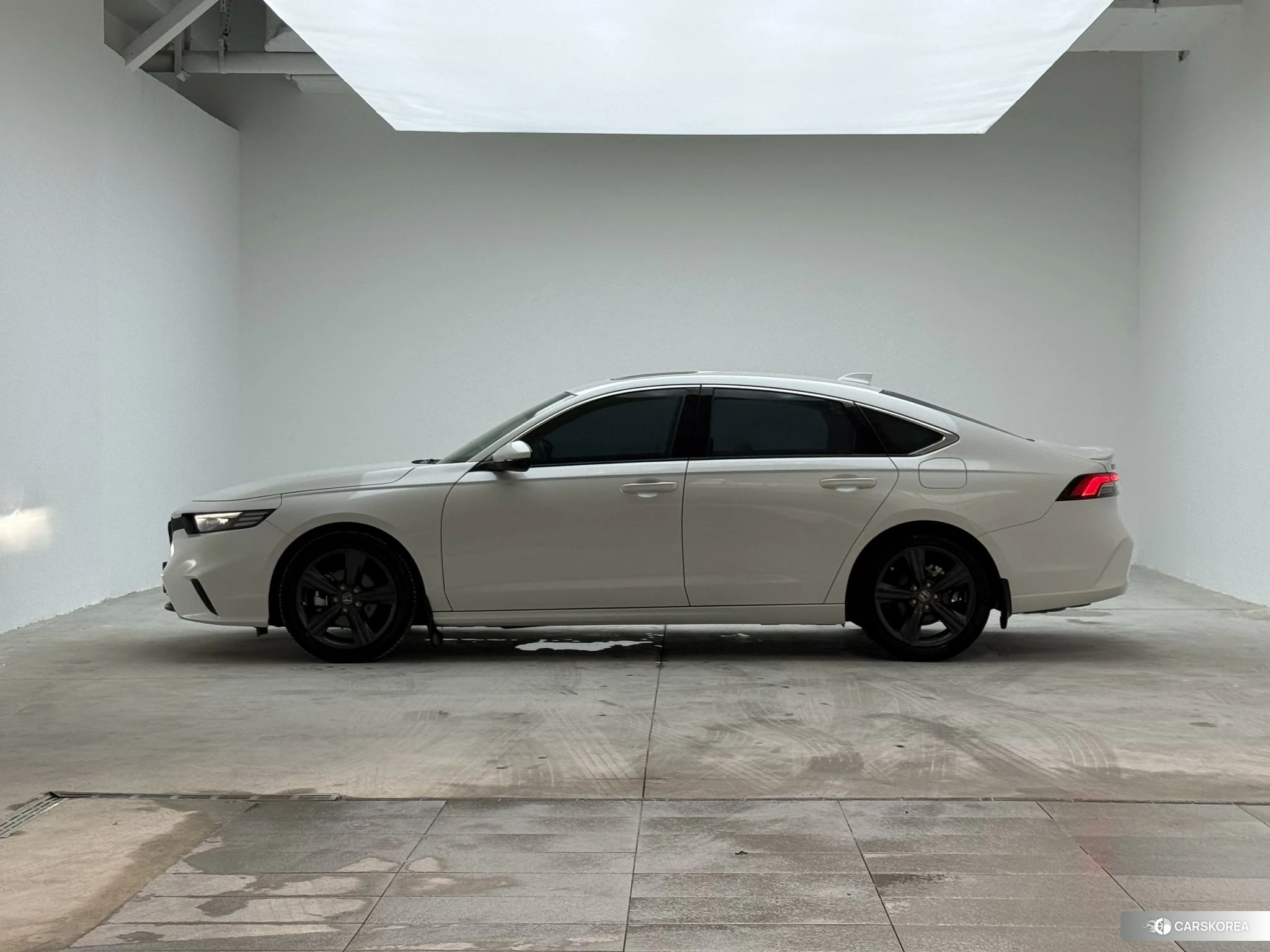 Honda Inspire 2024 Белый из Китая, фото 3