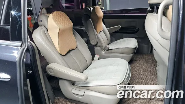 Kia The New Carnival 2018 Серый из Кореи, фото 3