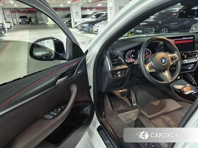 BMW X4 (G02) 2025 Белый из Кореи, фото 3