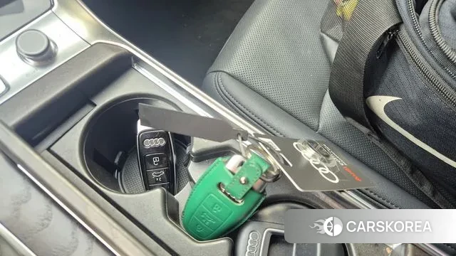 Audi A6 (C8) 2022 Белый из Кореи, фото 3