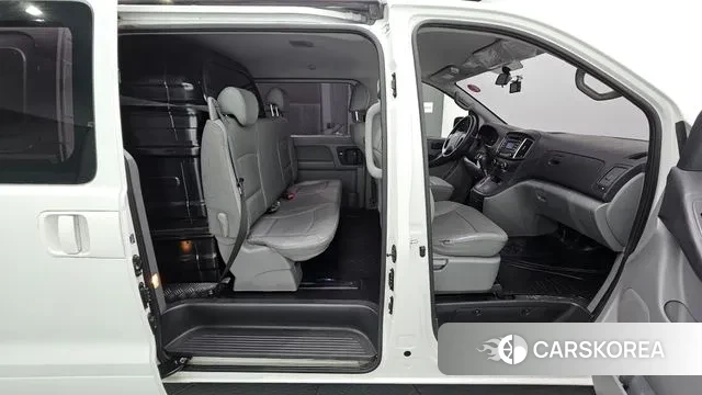 Hyundai The New Grand Starex 2019 Белый из Кореи, фото 3