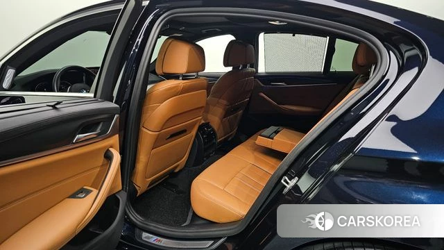 BMW 5 Series (G30) 2022 Черный из Кореи, фото 3