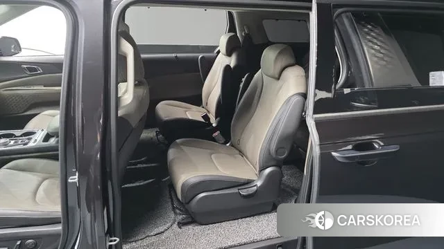 Kia The New Carnival 4th Generation 2023 Серый из Кореи, фото 3