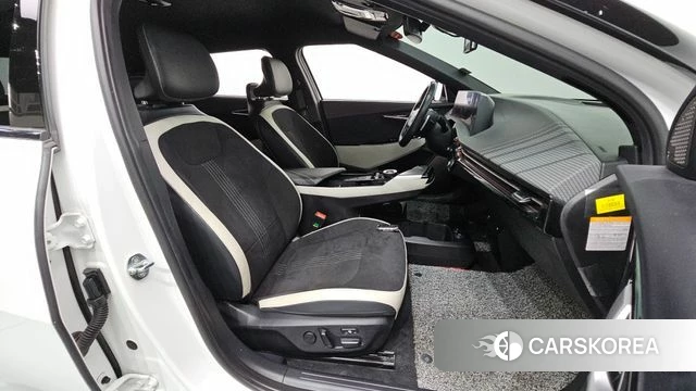 Kia EV6 2022 Белый из Кореи, фото 3